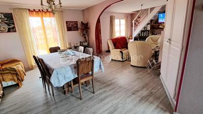 Maison traditionnelle - 135 m² - 7 pièces