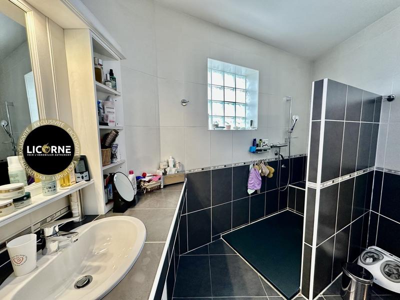 Appartement - 89 m² - 3 pièces