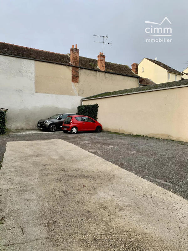 Fonds de commerce - Magasins - 93 m²