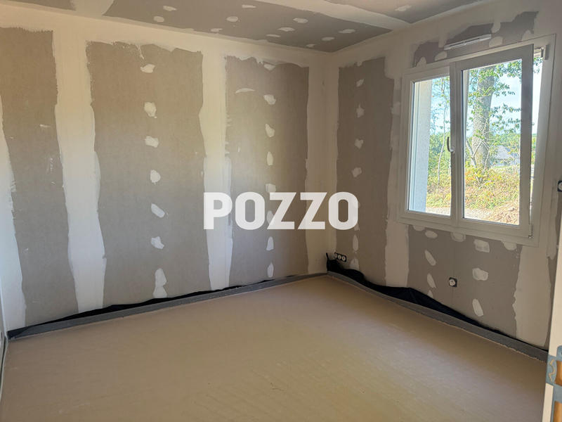 Maison - 95 m² - 4 pièces