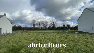 Terrain constructible - 884 m²