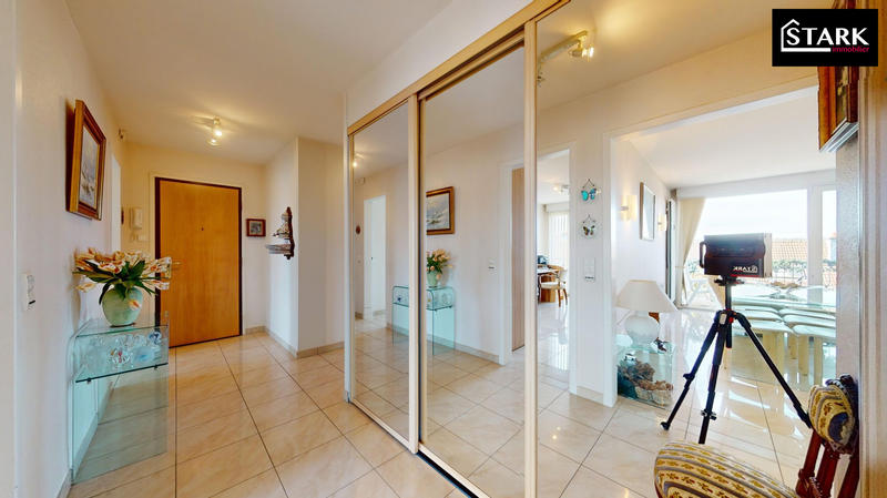 Appartement - 120 m² - 5 pièces