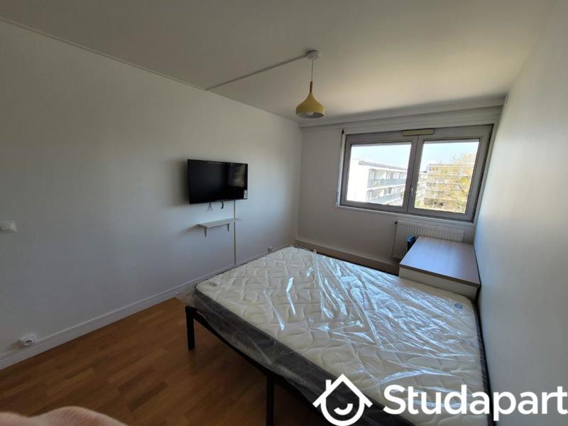 Chambre - 14 m² - 1 pièce