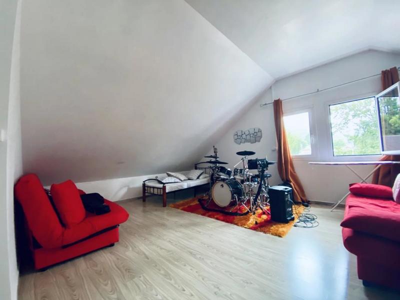 Maison - 190 m² - 6 pièces