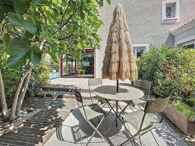 Maison - 186 m² - 7 pièces