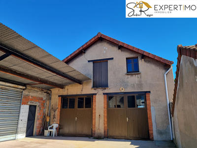 Maison - 228 m² - 9 pièces