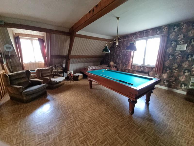 Maison - 156 m² - 8 pièces