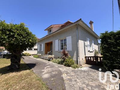 Maison - 137 m² - 6 pièces