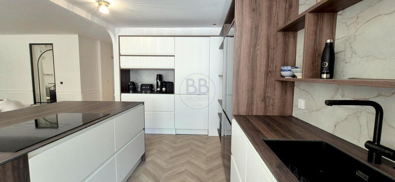 Appartement - 100 m² - 4 pièces