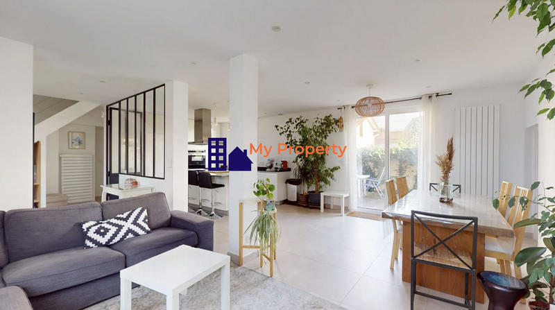 Maison - 152 m² - 7 pièces