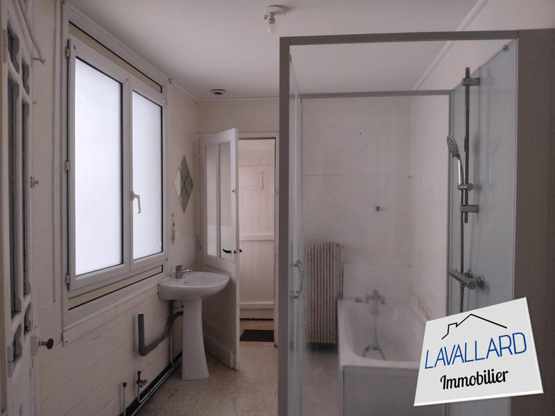 Maison ancienne - 108 m² - 7 pièces