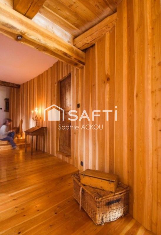 Maison - 450 m² - 11 pièces