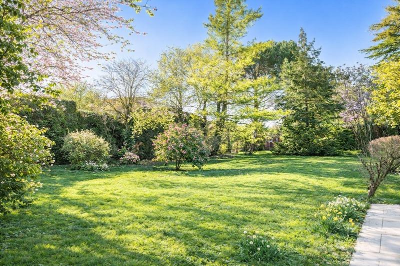 Maison - 185 m² - 8 pièces