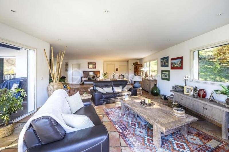 Maison - 158 m² - 5 pièces