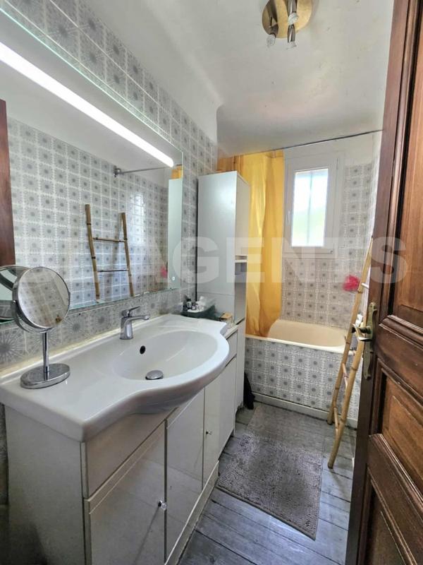 Maison - 150 m² - 7 pièces