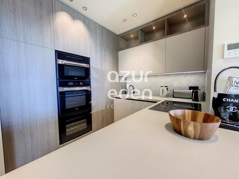 Appartement - 98 m² - 4 pièces