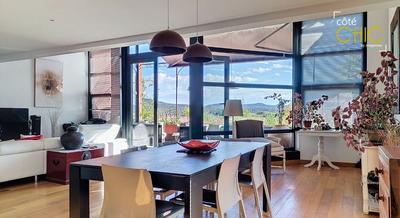 Appartement sur toit - 145 m² - 4 pièces