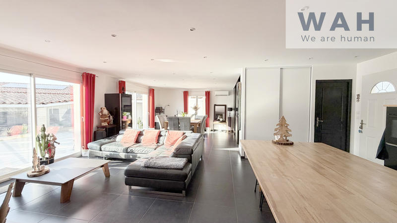 Maison - 203 m² - 7 pièces