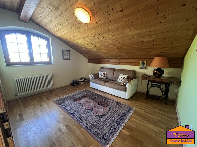 Maison - 200 m² - 6 pièces