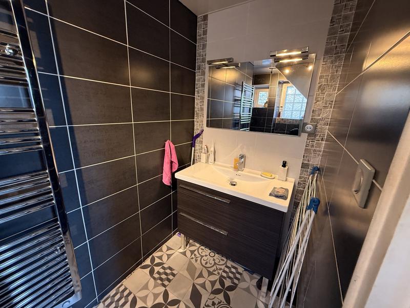 Appartement - 95 m² - 3 pièces