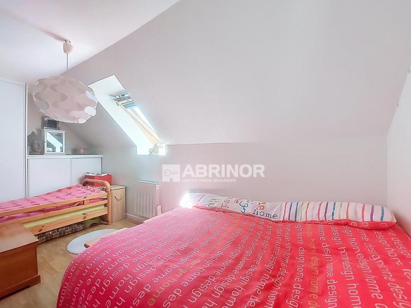 Maison - 104 m² - 5 pièces