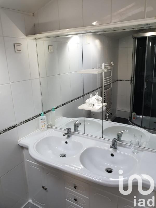 Maison - 179 m² - 8 pièces