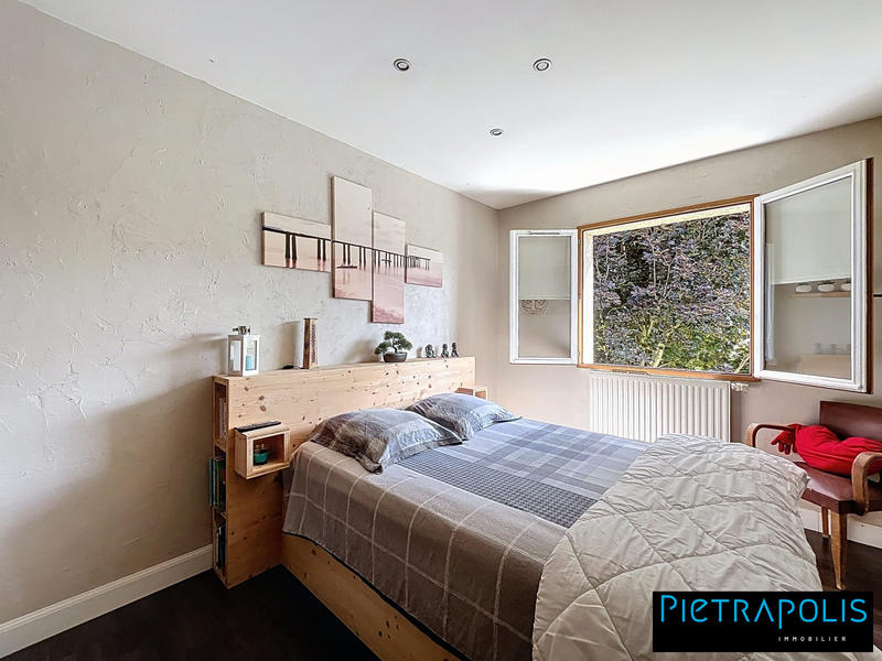 Maison - 191 m² - 7 pièces