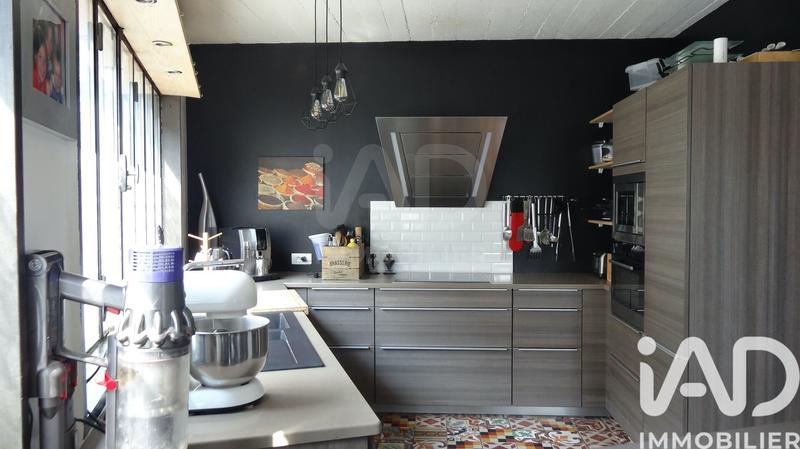 Maison - 263 m² - 7 pièces