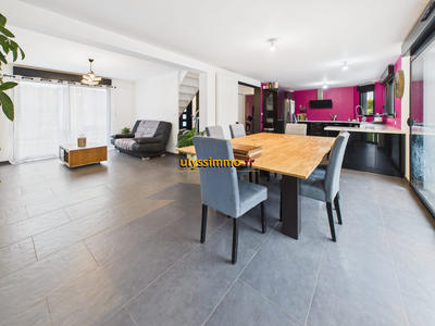 Maison - 130 m² - 6 pièces