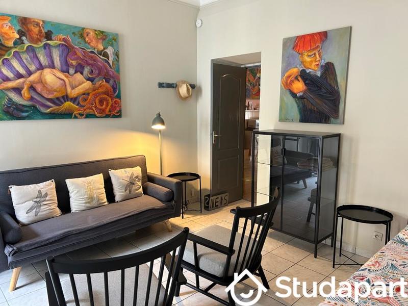 Chambre - 10 m² - 1 pièce