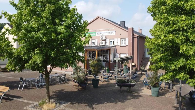 Immeuble mixte - 10 pièces