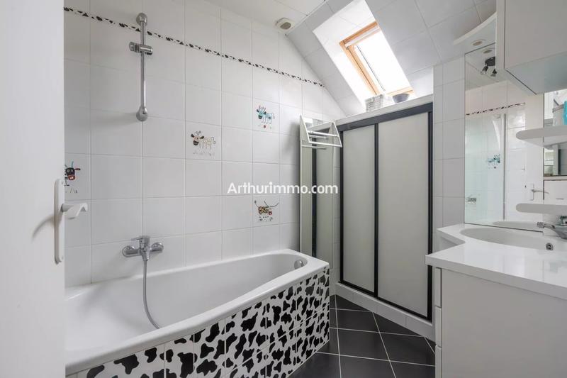 Maison - 135 m² - 6 pièces