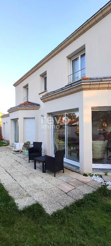 Maison - 165 m² - 5 pièces