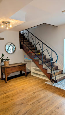 Maison traditionnelle - 207 m² - 6 pièces