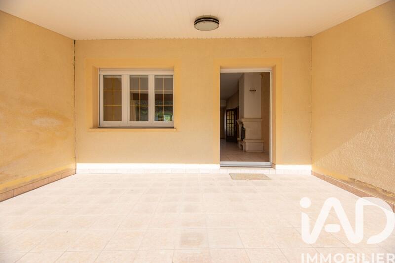 Maison de village - 240 m² - 7 pièces