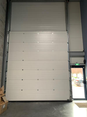 Local d'activités - 360 m² - 6 pièces