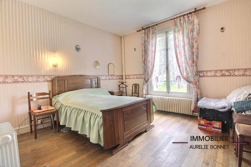 Maison - 275 m² - 14 pièces