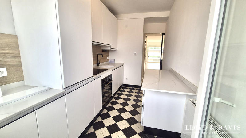 Appartement - 83 m² - 3 pièces