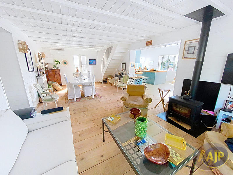 Maison - 174 m² - 7 pièces