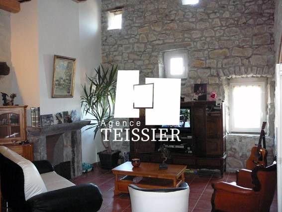 Mas - 450 m² - 14 pièces