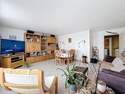 Appartement - 90 m² - 4 pièces