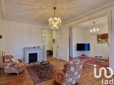 Appartement - 186 m² - 6 pièces