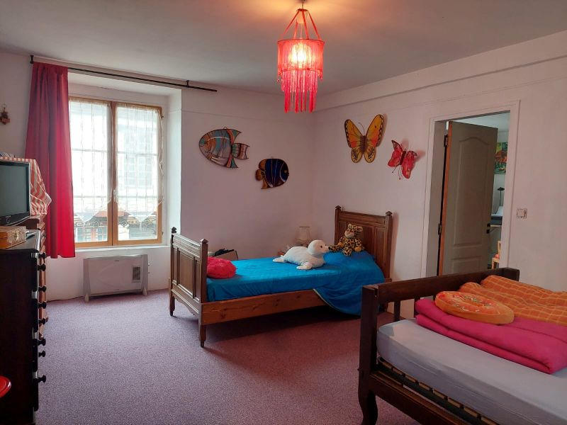 Maison - 200 m² - 6 pièces