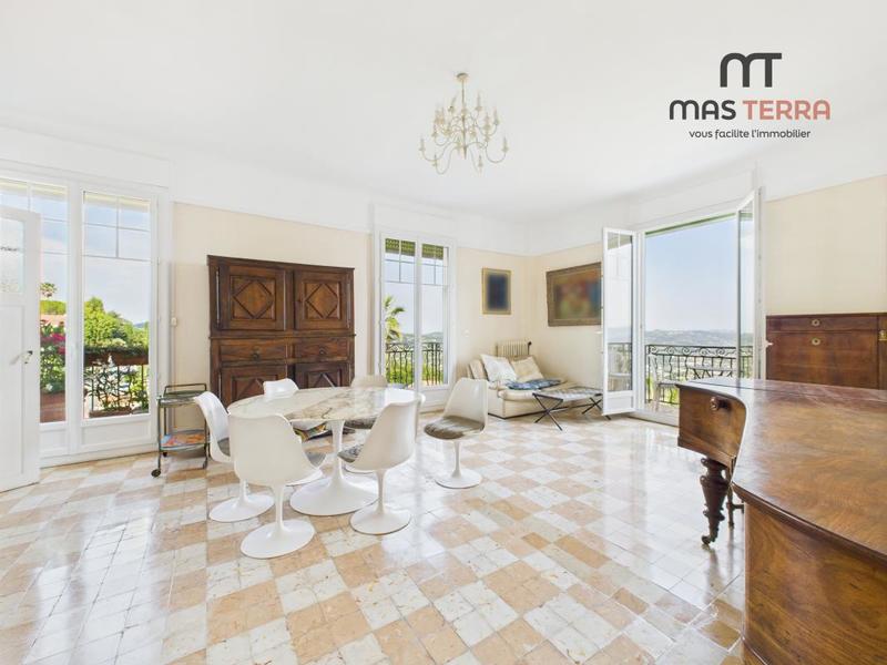 Appartement - 103 m² - 3 pièces