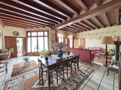 Maison - 162 m² - 5 pièces