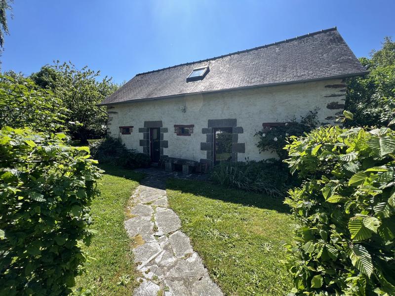 Maison - 280 m² - 8 pièces