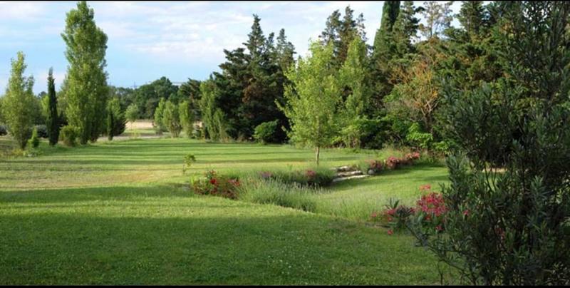 Maison - 1 000 m² - 20 pièces