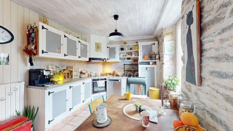 Maison - 96 m² - 5 pièces