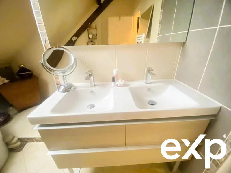 Maison - 146 m² - 7 pièces