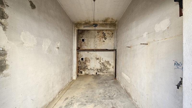 Parking / Garage - 13 m²